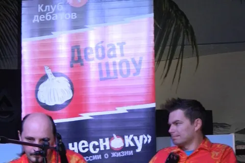 По-чесноку: доказательства, что школа-зло были не убедительными, также как то, что миром "рулят" женщины