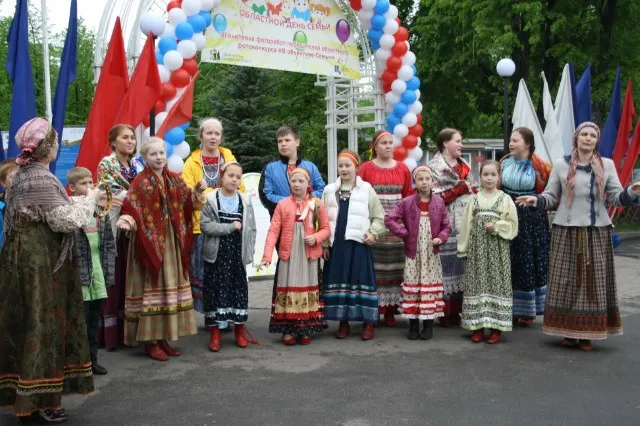 Ярославцы вышли на «Русские потехи»
