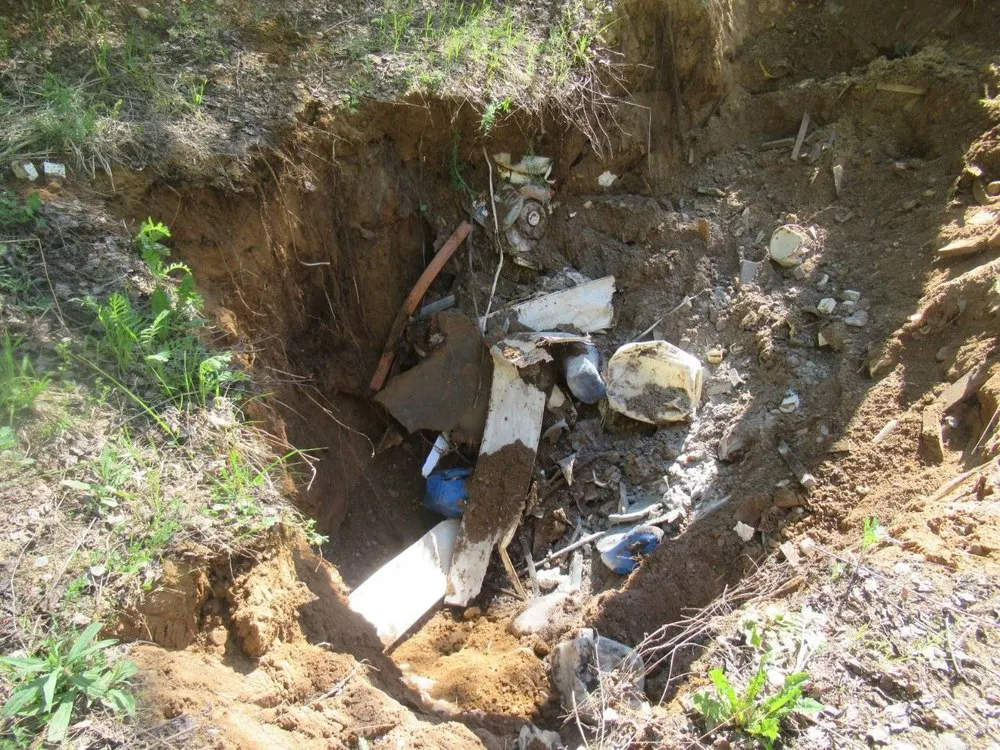 Возбуждено уголовное дело по факту свалки краски под Ярославлем
