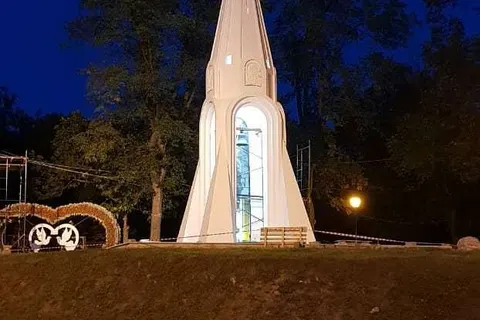 В часовне Казанской Богоматери установлено дополнительное освещение