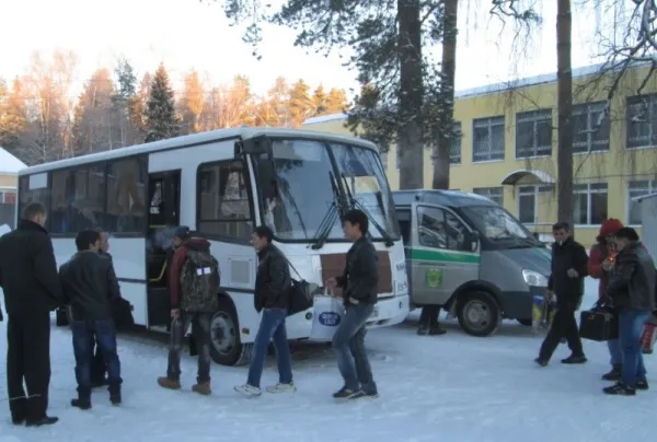 Сегодня из Ярославской области на родину отправили семнадцать незаконных мигрантов