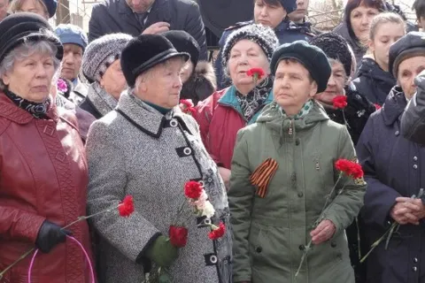 В Ярославле открылся мемориал «Вечная память жителям блокадного Ленинграда»