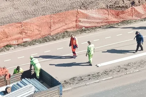 В Рыбинске ставят отбойник на месте гибели двух детей