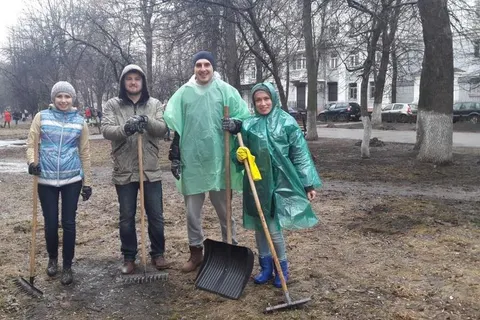 Промсвязьбанк принял участие в городском субботнике