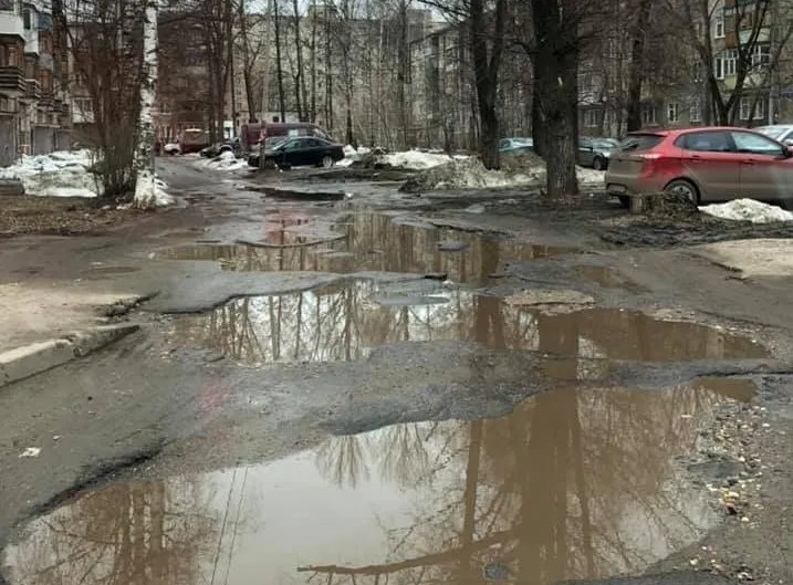 Латать проезды в ярославских дворах будут за внебюджетные средства