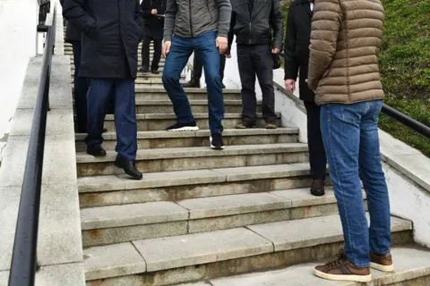 Мэр Ярославля проверил состояние Волжской Набережной