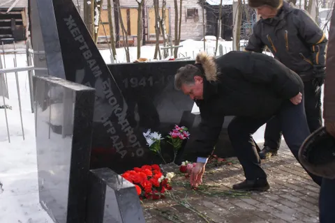 В Ярославле почтили память погибших при блокаде Ленинграда