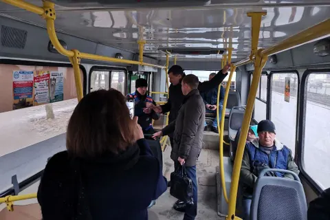 Мэр Ярославля прокатился на восьмом троллейбусе: видео