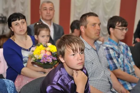 Одиннадцать ярославских семей награждены медалями «За верность родительскому долгу»