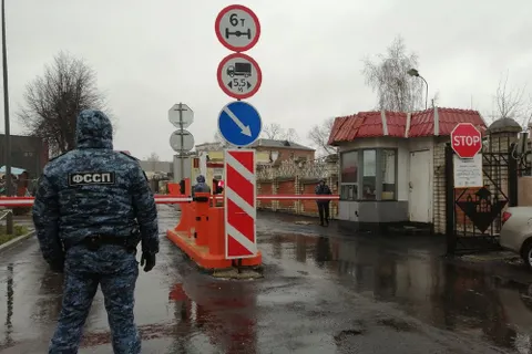 В Ярославле приставы обеспечили проезд муковозов к хлебозаводу