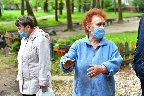 Мэр Ярославля просит горожан не ремонтировать ямы кирпичами