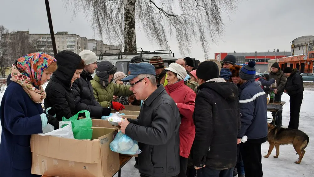 Ярославцы собрали новогодние подарки для бездомных