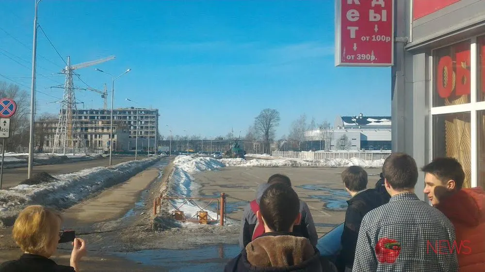 Ярославцы продолжают выкладывать фото вертолета с президентом