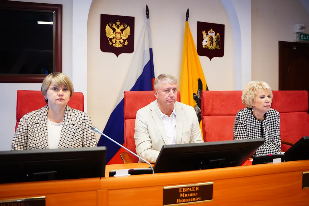 Депутаты Яроблдумы поддержали новые меры поддержки участников СВО