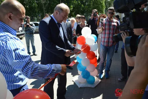 На открытие центра хоккейной подготовки в Ярославле приехал Владислав Третьяк