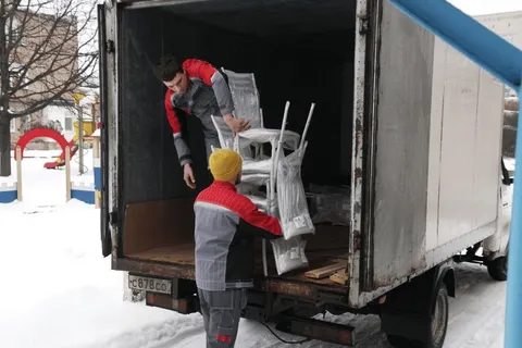 «МебельМаркт» сделал новогодний подарок Ярославской областной клинической больнице