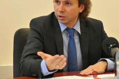 Глава избирательной комиссии Ярославской области Денис Васильев: « Полиция даст правовую оценку финансовым документам ГП»  С фото и видео