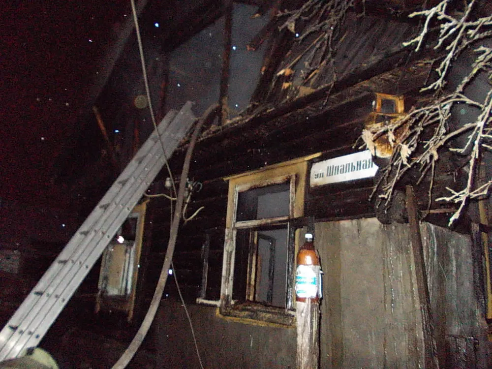 При пожаре в частном доме Ярославля погиб мужчина