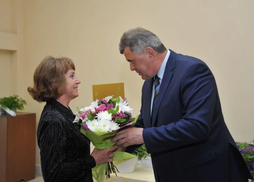 Сергей Ястребов поздравил коллектив онкобольницы с 70-летием основания учреждения