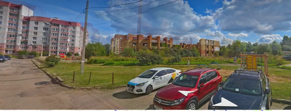 В ярославском Брагино не могут снести бесхозный недострой