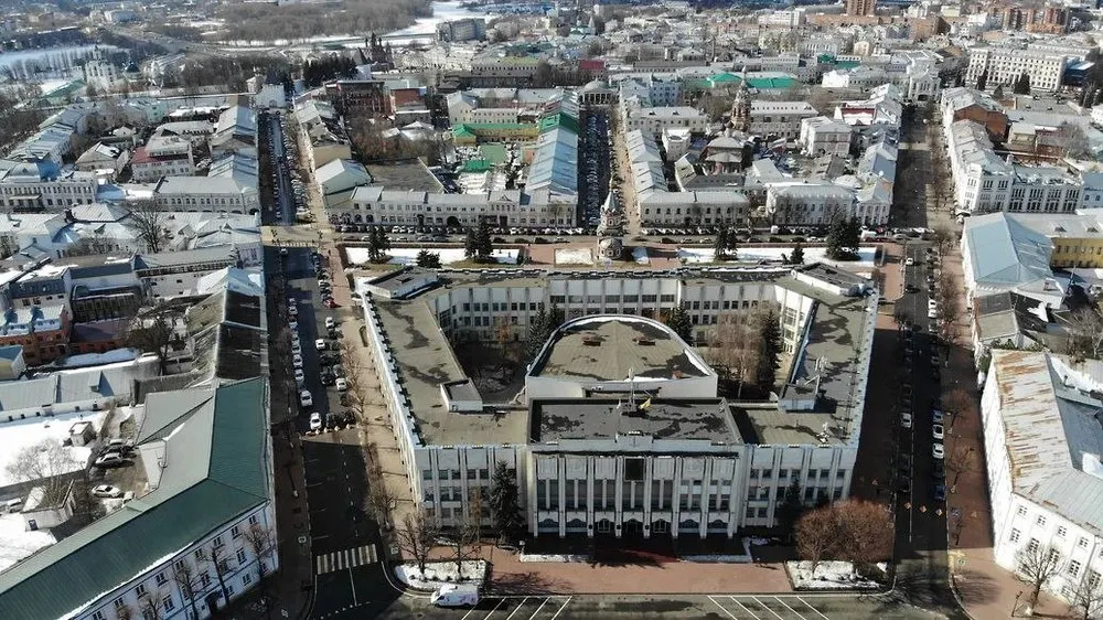 Центр Ярославля перекроют с помощью автоматических столбиков