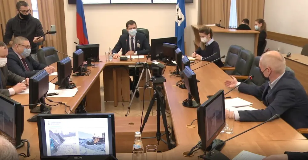 Главы районов Ярославля наперебой хвалили «Горзеленхоз» за уборку