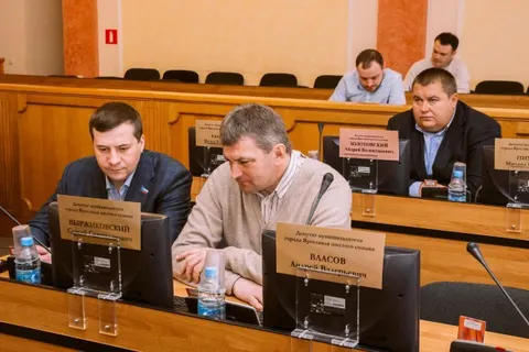 Депутаты муниципалитета обсудили вопрос передачи в залог автобусов «ПАТП-1»