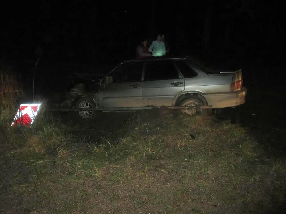 В Переславском районе «ВАЗ» снес дорожный знак