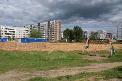 Алексей Малютин приостановил строительство платной парковки в Брагино