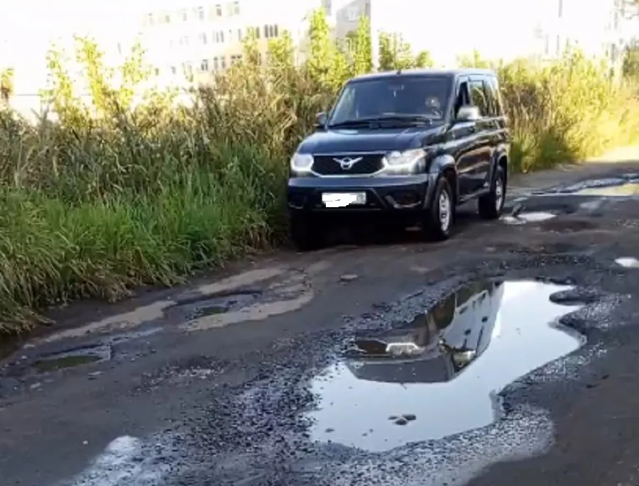 В Ярославле обещают ремонт ничейной дороги