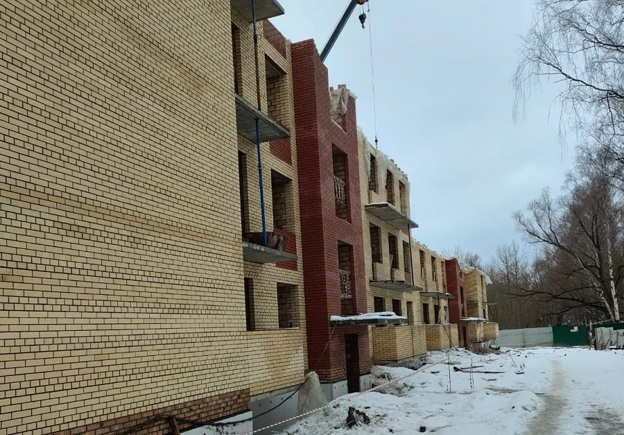 В Ярославле показали новый дом для переселенцев