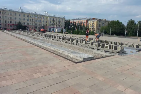 В Рыбинске разбирают светомузыкальный фонтан