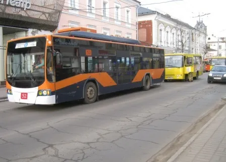 В Рыбинске столкнулись троллейбус и маршрутка