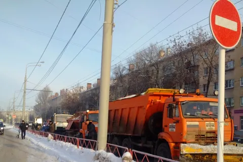 «Ярдормост» принял более 300 тонн антигололедного реагента из Москвы