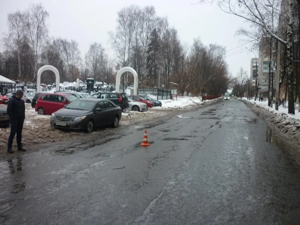 В Ярославле сбита переходившая в неустановленном месте дорогу женщина