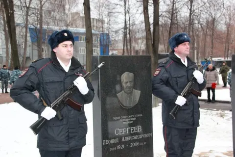 В Ярославле прошли памятные мероприятия в честь Дня героев отечества