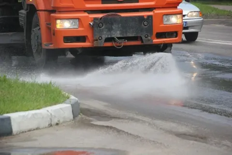 В Ленинском районе Ярославля проверили уборку улиц