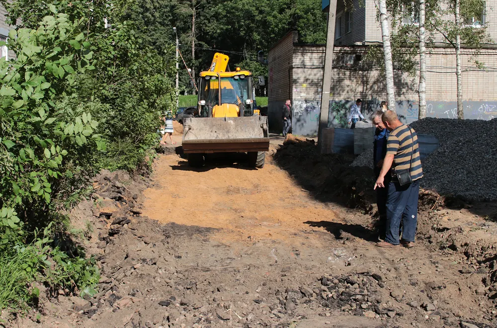 В Ярославле проинспектировали ремонт дворов в Красноперекопском и Фрунзенском районах