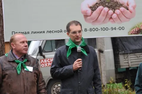 В Ярославском районе высадили три тысячи молодых елей
