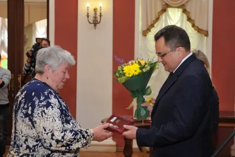 Одиннадцать ярославских семей награждены медалями «За верность родительскому долгу»