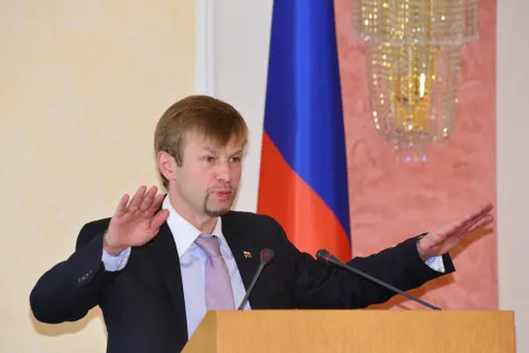 Обсуждение результатов деятельности мэра Ярославля за 2012 год длилось несколько часов. Фоторепортаж