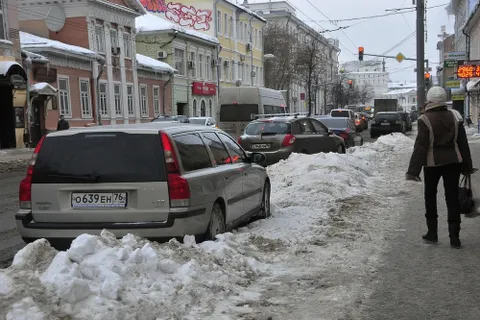 Фоторепортаж. Ярославль утопает в снегу и грязи