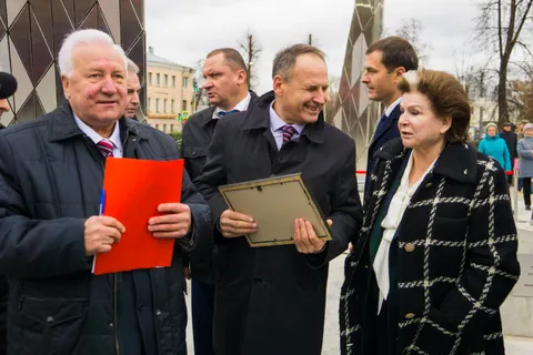 В Ярославле открыт памятник комсомолу 