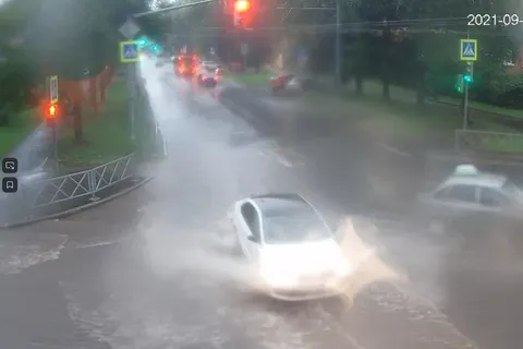В Ярославль пришел большой потоп