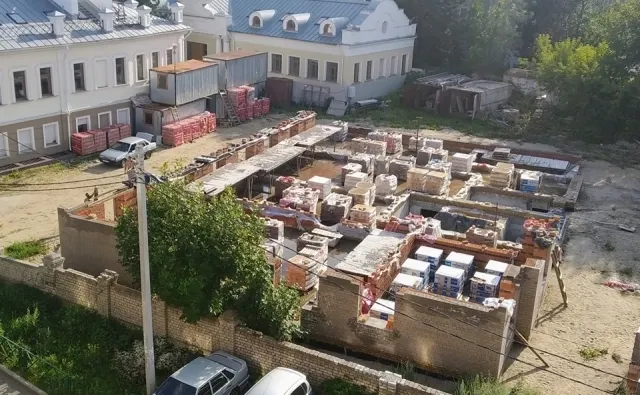 В Ярославле стройка у усадьбы Сорокина ушла «в подполье»