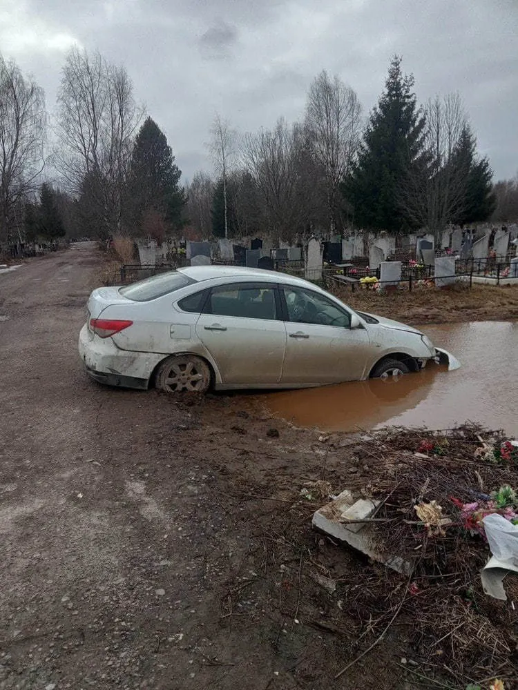 В Ярославле нашли подрядчика на ремонт проезда к Игнатовскому кладбищу