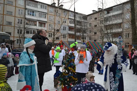 Во дворах Ярославля прошли новогодние праздники