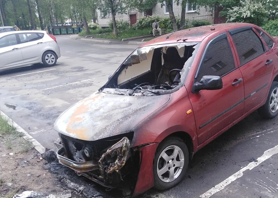 В Ярославской области задержан поджигатель машин врачей