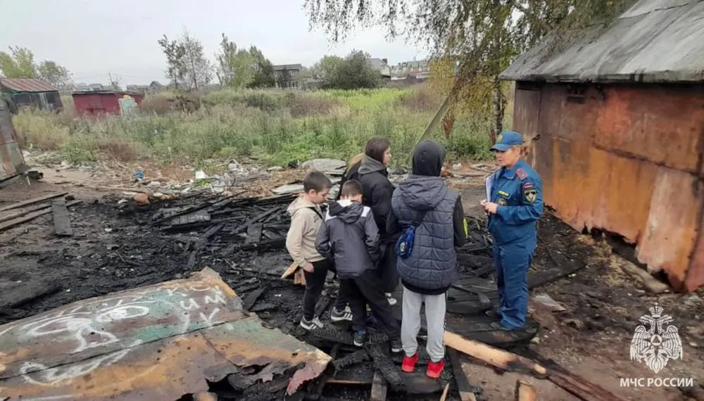 Подростки едва не сожгли гаражи под Ярославлем