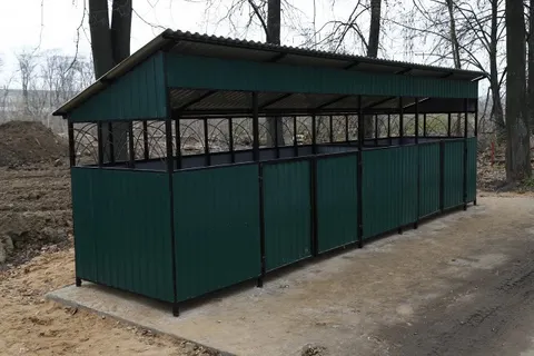 В Ярославле начали ставить новые контейнерные площадки единого образца
